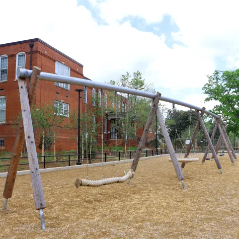Swing Terrace